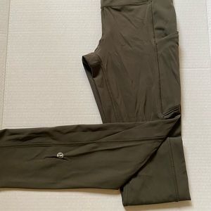 Lululemon Speed Up Tight *Full-On Luxtreme 28"